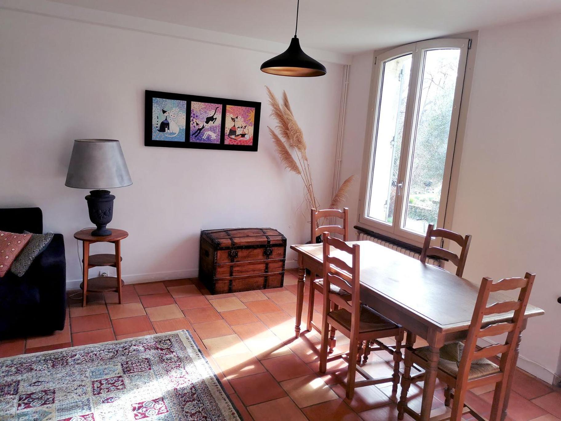 Les Jardins De Camelot Bed and Breakfast Villegouge Εξωτερικό φωτογραφία